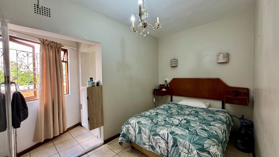 5 Bedroom Property for Sale in Strand North Western Cape